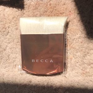 ✨ HOST PICK BECCA The One Perfecting Brush!